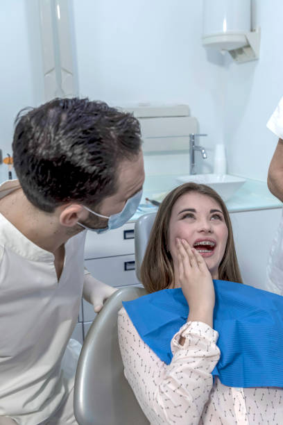 Best Tooth Infection Emergency Dentist  in Toppenish, WA